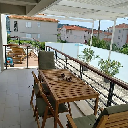 Apartment Petar